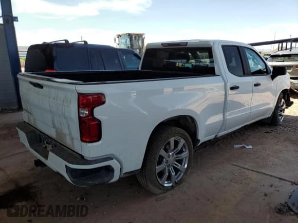 ✅ 2020 Chevrolet Silverado 1500 Custom • VIN: 1GCRWBEF3LZ159335 • Lot: 67791125. Wystawiony na Copart z przebiegiem 97 665 mil. Bezpłatny archiwum sprzedaży aukcyjnych z USA i szczegółowy raport historii pojazdu na DreamBid. Zdjęcie 3.