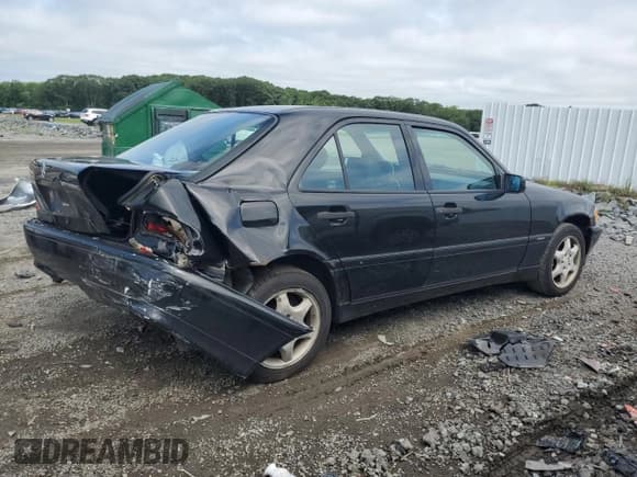 ✅ 1999 Mercedes-Benz C 230/260/280/320 • VIN: WDBHA24GXXA774908 • Lot: 64657925. Wystawiony na Copart z przebiegiem Nie podano. Bezpłatny archiwum sprzedaży aukcyjnych z USA i szczegółowy raport historii pojazdu na DreamBid. Zdjęcie 3.