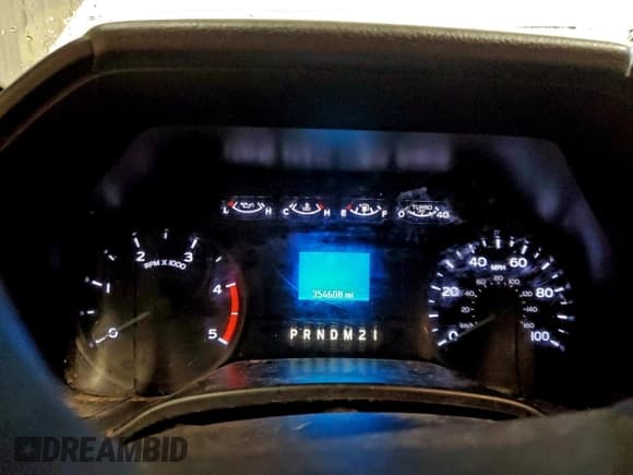 ✅ 2019 Ford F-350 XL • VIN: 1FT8W3BT6KED25641 • Лот: 94131175. Опубликован ранее на Copart с пробегом 354 608 миль. Бесплатный доступ к архиву аукционных продаж из США и подробный отчёт об истории автомобиля на DreamBid. Изображение 9.