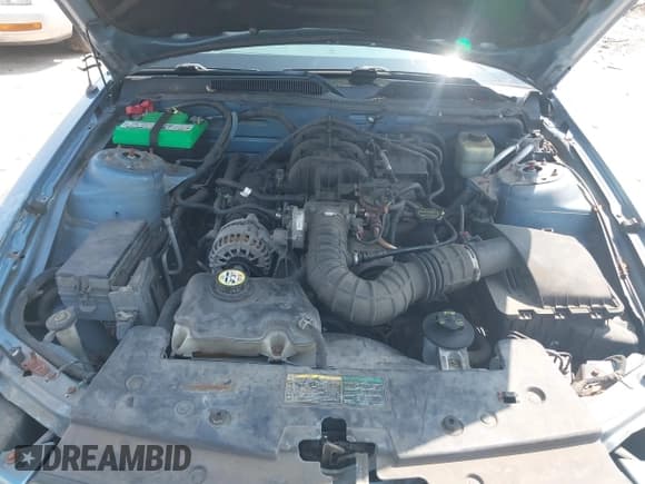 ✅ 2006 Ford Mustang Standard • VIN: 1ZVFT80NX65157362 • Lot: 42326983. Listed on IAAI with 126,653 mi. Free auction sales archive from the USA and detailed vehicle history report at DreamBid. Image 10.