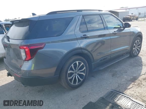 ✅ 2022 Ford Explorer ST-Line • VIN: 1FMSK7KH7NGA06046 • Lot: 41691103. Wystawiony na IAAI z przebiegiem 90 014 mil. Bezpłatny archiwum sprzedaży aukcyjnych z USA i szczegółowy raport historii pojazdu na DreamBid. Zdjęcie 4.