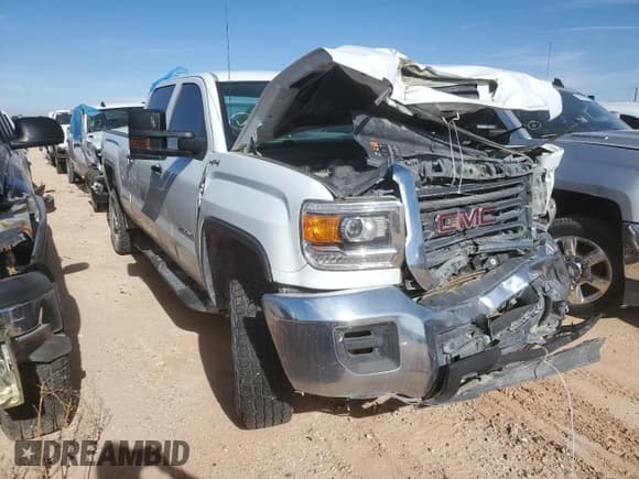 ✅ 2018 GMC Sierra 2500HD • VIN: 1GT12REY1JF103427 • Лот: 77546974. Опубликован ранее на Copart с пробегом 157 866 миль. Бесплатный доступ к архиву аукционных продаж из США и подробный отчёт об истории автомобиля на DreamBid. Изображение 4.