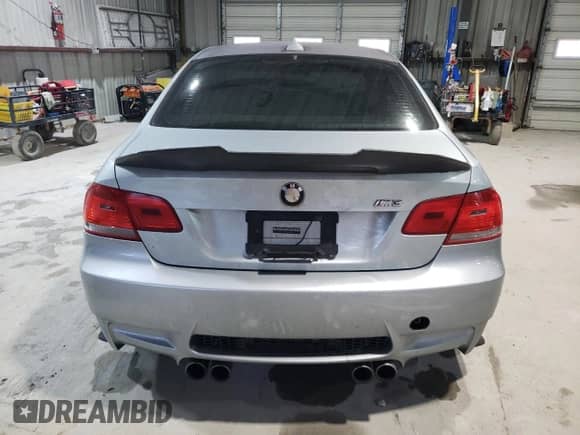 2008 BMW 3 Series M3 с VIN WBSWD935X8PY42043, выставлен на аукционе Copart как лот 44298135 с пробегом Не указан миль и Списание • Salvage title. История ставок и продаж доступна на DreamBid. Изображение 6.