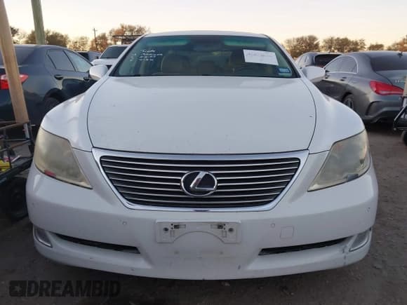✅ 2009 Lexus LS 460 • VIN: JTHBL46F095085357 • Lot: 43878856. Listed on IAAI with 206,372 mi. Free auction sales archive from the USA and detailed vehicle history report at DreamBid. Image 12.