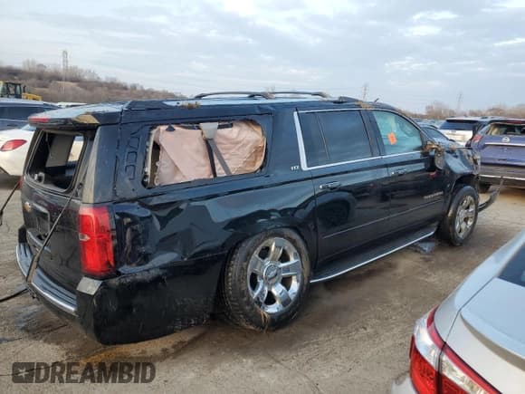 ✅ 2015 Chevrolet Suburban LTZ • VIN: 1GNSCKKC8FR745061 • Lot: 45640024. Wystawiony na Copart z przebiegiem Nie podano. Bezpłatny archiwum sprzedaży aukcyjnych z USA i szczegółowy raport historii pojazdu na DreamBid. Zdjęcie 3.