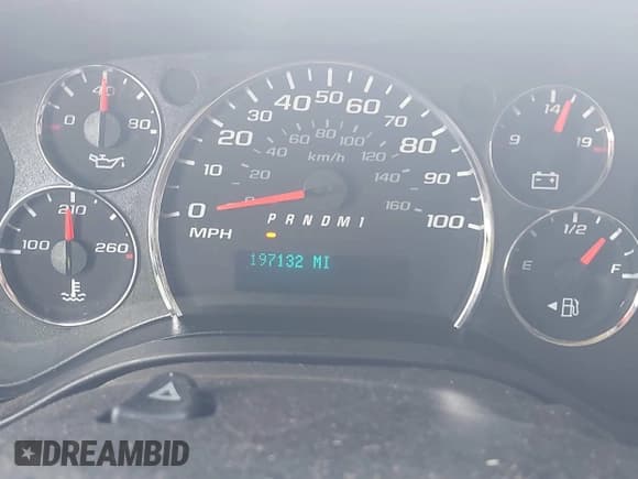 ✅ 2017 Chevrolet Express Cargo • VIN: 1GCWGAFF5H1102505 • Lot: 43286752. Listed on IAAI with 197,132 mi. Free auction sales archive from the USA and detailed vehicle history report at DreamBid. Image 7.