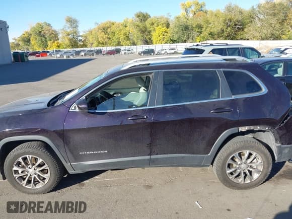 ✅ 2021 Jeep Cherokee 80th Anniversary • VIN: 1C4PJMMX6MD217206 • Lot: 43533954. Listed on IAAI with 72,128 mi. Free auction sales archive from the USA and detailed vehicle history report at DreamBid. Image 15.