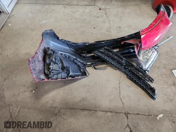 ✅ 2019 Mitsubishi Eclipse Cross ES • VIN: JA4AT3AA7KZ023675 • Lot: 85739325. Wystawiony na Copart z przebiegiem Nie podano. Bezpłatny archiwum sprzedaży aukcyjnych z USA i szczegółowy raport historii pojazdu na DreamBid. Zdjęcie 12.