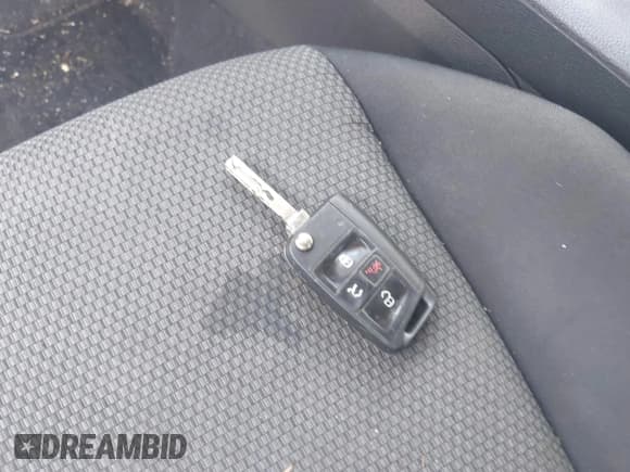 ✅ 2019 Volkswagen Jetta S • VIN: 3VWCB7BUXKM243277 • Лот: 42864499. Опубликован ранее на IAAI с пробегом 76 795 миль. Бесплатный доступ к архиву аукционных продаж из США и подробный отчёт об истории автомобиля на DreamBid. Изображение 11.