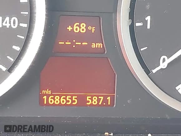 ✅ 2006 BMW 5 Series 525xi • VIN: WBANF33536CS36062 • Lot: 42248623. Wystawiony na IAAI z przebiegiem 168 655 mil. Bezpłatny archiwum sprzedaży aukcyjnych z USA i szczegółowy raport historii pojazdu na DreamBid. Zdjęcie 7.