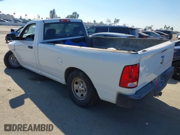 ✅ 2018 Ram 1500 Tradesman • VIN: 3C6JR6DT0JG210216 • Лот: 43873818. Опубликован ранее на IAAI с пробегом 114 570 миль. Бесплатный доступ к архиву аукционных продаж из США и подробный отчёт об истории автомобиля на DreamBid. Изображение 3.