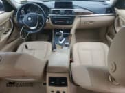 ✅ 2015 BMW 3 Series 328i xDrive • VIN: WBA3B5G52FNS13532 • Lot: 58327295. Wystawiony na Copart z przebiegiem 118 337 mil. Bezpłatny archiwum sprzedaży aukcyjnych z USA i szczegółowy raport historii pojazdu na DreamBid. Zdjęcie 8.