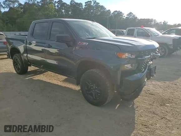 ✅ 2021 Chevrolet Silverado 1500 Custom Trail Boss • VIN: 1GCPYCEF1MZ449324 • Lot: 73516854. Wystawiony na Copart z przebiegiem 78 074 mil. Bezpłatny archiwum sprzedaży aukcyjnych z USA i szczegółowy raport historii pojazdu na DreamBid. Zdjęcie 11.