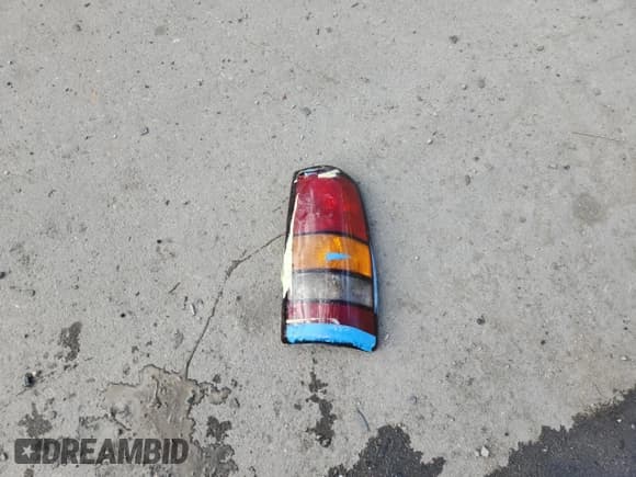 ✅ 2005 GMC Sierra 2500HD SLT • VIN: 1GTHK23215F867661 • Lot: 86147205. Listed on Copart with 412,692 mi. Free auction sales archive from the USA and detailed vehicle history report at DreamBid. Image 12.