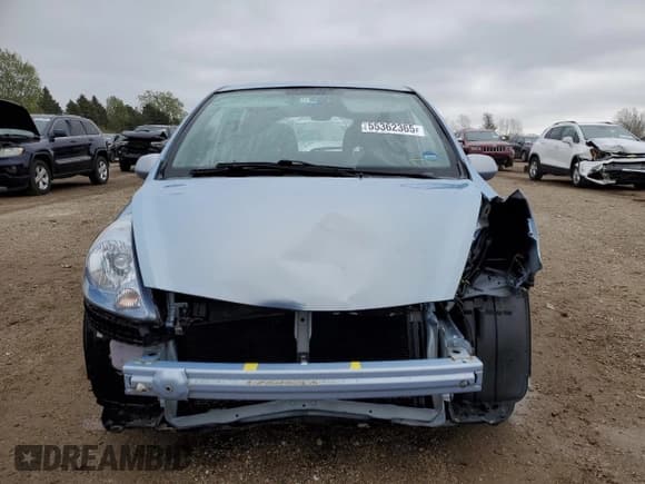 ✅ 2008 Honda Fit • VIN: JHMGD38438S012475 • Lot: 55362365. Listed on Copart with 80,420 mi. Free auction sales archive from the USA and detailed vehicle history report at DreamBid. Image 5.