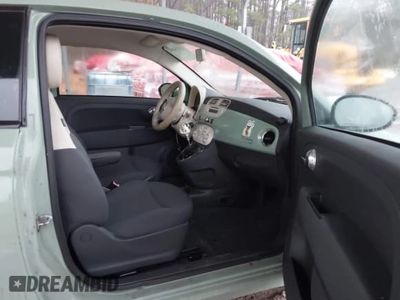 ✅ 2013 FIAT 500 Pop • VIN: 3C3CFFAR8DT741117 • Lot: 43834042. Listed on IAAI with 88,720 mi. Free auction sales archive from the USA and detailed vehicle history report at DreamBid. Image 5.