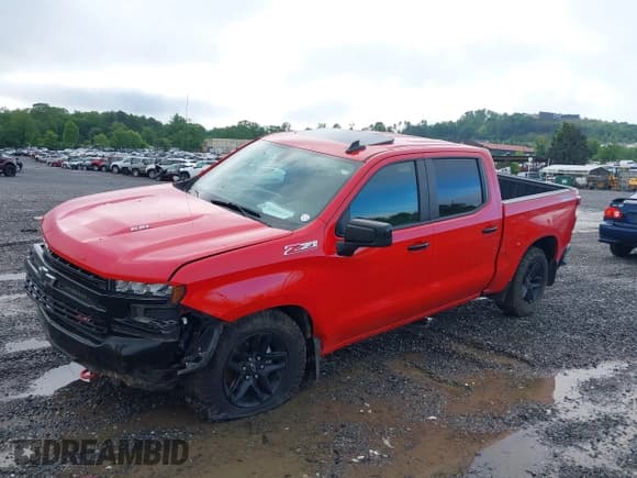 ✅ 2021 Chevrolet Silverado 1500 LT Trail Boss • VIN: 1GCPYFEL1MZ172844 • Lot: 42225897. Wystawiony na IAAI z przebiegiem 59 625 mil. Bezpłatny archiwum sprzedaży aukcyjnych z USA i szczegółowy raport historii pojazdu na DreamBid. Zdjęcie 18.