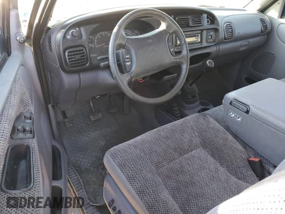 1998 Dodge 1500 с VIN 3B7HF12Y2WM287017, выставлен на аукционе Copart как лот 43969735 с пробегом 65 788 миль миль и Списание • Salvage title. История ставок и продаж доступна на DreamBid. Изображение 8.