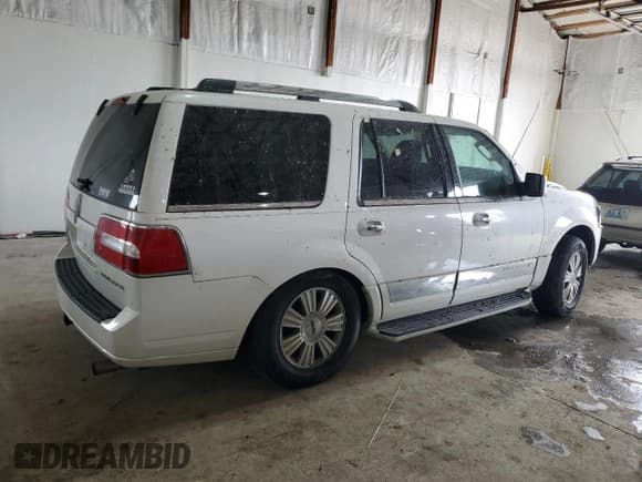 ✅ 2009 Lincoln Navigator • VIN: 5LMFU28549LJ00455 • Лот: 41838355. Опубликован ранее на Copart с пробегом Не указан. Бесплатный доступ к архиву аукционных продаж из США и подробный отчёт об истории автомобиля на DreamBid. Изображение 3.