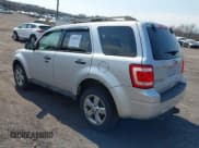 ✅ 2011 Ford Escape XLT • VIN: 1FMCU9DG2BKB88326 • Lot: 41848202. Wystawiony na IAAI z przebiegiem 173 464 mil. Bezpłatny archiwum sprzedaży aukcyjnych z USA i szczegółowy raport historii pojazdu na DreamBid. Zdjęcie 3.
