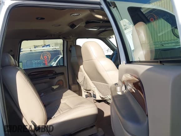 ✅ 2000 Ford Excursion Limited • VIN: 1FMSU43F6YEB39984 • Лот: 43379447. Опубликован ранее на IAAI с пробегом 242 311 миль. Бесплатный доступ к архиву аукционных продаж из США и подробный отчёт об истории автомобиля на DreamBid. Изображение 8.