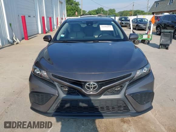 2021 Toyota Camry SE with VIN 4T1G11BK6MU029724, listed as a IAAI auction lot 42686894 with 92,496 mi miles and . Bid and sale history available at DreamBid. Image 12.