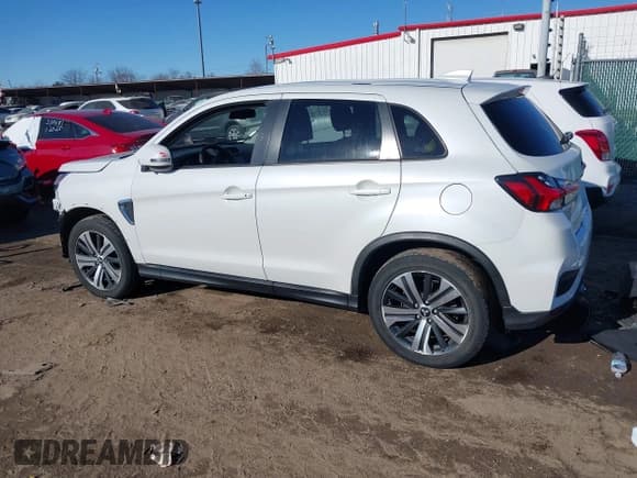 ✅ 2020 Mitsubishi Outlander ES • VIN: JA4AR3AUXLU020549 • Lot: 41410244. Listed on IAAI with 65,666 mi. Free auction sales archive from the USA and detailed vehicle history report at DreamBid. Image 15.