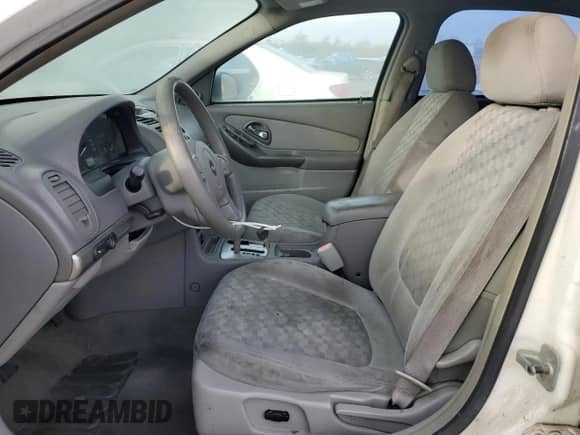 2005 Chevrolet Malibu LS z VIN 1G1ZT54815F230963, wystawiony jako Copart lot #81859224 z przebiegiem 158 199 mil mil oraz Czysty tytuł • Clean title. Historia ofert i sprzedaży dostępna na DreamBid. Obrazek 7.