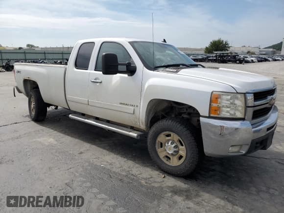 ✅ 2008 Chevrolet Silverado 3500 • VIN: 1GCHK39648E198568 • Лот: 60470264. Опубликован ранее на Copart с пробегом 296 880 миль. Бесплатный доступ к архиву аукционных продаж из США и подробный отчёт об истории автомобиля на DreamBid. Изображение 4.