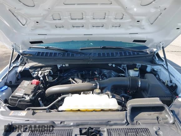 ✅ 2024 Ford Expedition XLT • VIN: 1FMJU1H82REA85251 • Lot: 43566541. Listed on IAAI with 9,644 mi. Free auction sales archive from the USA and detailed vehicle history report at DreamBid. Image 10.