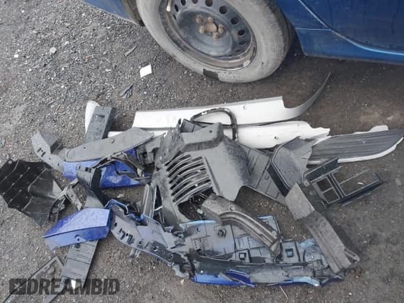 ✅ 2017 Maserati Ghibli S Q4 • VIN: ZAM57RTS5H1218603 • Lot: 41718104. Wystawiony na IAAI z przebiegiem 430 301 mil. Bezpłatny archiwum sprzedaży aukcyjnych z USA i szczegółowy raport historii pojazdu na DreamBid. Zdjęcie 11.