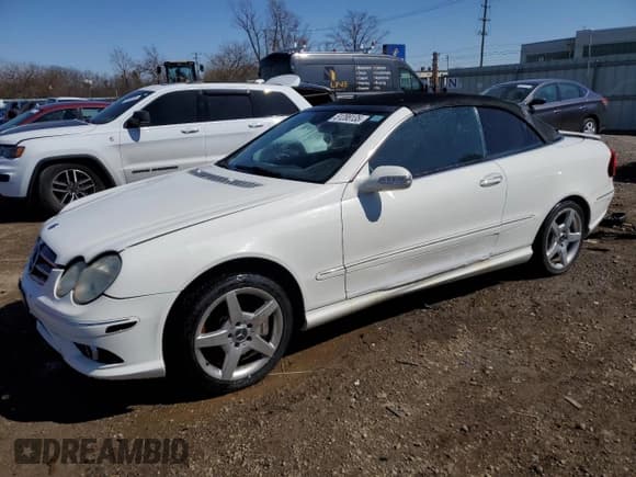✅ 2006 Mercedes-Benz CLK 500 • VIN: WDBTK75G86T069823 • Lot: 51288135. Wystawiony na Copart z przebiegiem Nie podano. Bezpłatny archiwum sprzedaży aukcyjnych z USA i szczegółowy raport historii pojazdu na DreamBid. Zdjęcie 1.
