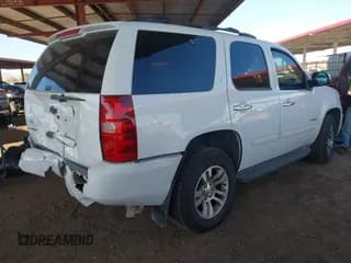 ✅ 2013 Chevrolet Tahoe LT • VIN: 1GNSKBE02DR379289 • Лот: 43664271. Опубликован ранее на IAAI с пробегом 163 086 миль. Бесплатный доступ к архиву аукционных продаж из США и подробный отчёт об истории автомобиля на DreamBid. Изображение 4.