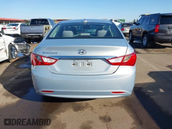 ✅ 2011 Hyundai Sonata GLS • VIN: 5NPEB4AC4BH084829 • Лот: 43573479. Опубликован ранее на IAAI с пробегом Не указан. Бесплатный доступ к архиву аукционных продаж из США и подробный отчёт об истории автомобиля на DreamBid. Изображение 16.
