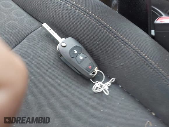 ✅ 2021 Chevrolet Trax LS • VIN: KL7CJNSB8MB354653 • Lot: 42664655. Listed on IAAI with 58,592 mi. Free auction sales archive from the USA and detailed vehicle history report at DreamBid. Image 11.