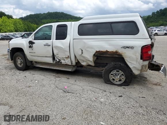 ✅ 2009 Chevrolet Silverado 2500HD LT • VIN: 1GCHK59K99E164782 • Лот: 60830665. Опубликован ранее на Copart с пробегом 132 567 миль. Бесплатный доступ к архиву аукционных продаж из США и подробный отчёт об истории автомобиля на DreamBid. Изображение 2.