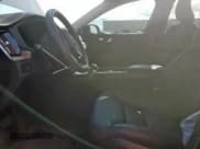 ✅ 2023 Volvo XC60 Plus Bright Theme • VIN: YV4L12RN5P1345515 • Лот: 58886815. Опубликован ранее на Copart с пробегом 26 342 миль. Бесплатный доступ к архиву аукционных продаж из США и подробный отчёт об истории автомобиля на DreamBid. Изображение 7.