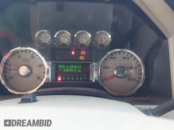 ✅ 2008 Ford F-350 XL • VIN: 1FTSW31R08EA11567 • Lot: 43819801. Wystawiony na IAAI z przebiegiem 330 235 mil. Bezpłatny archiwum sprzedaży aukcyjnych z USA i szczegółowy raport historii pojazdu na DreamBid. Zdjęcie 7.