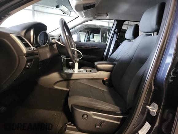 ✅ 2013 Jeep Grand Cherokee Laredo • VIN: 1C4RJFAG4DC556254 • Lot: 86259695. Listed on Copart with 248,765 mi. Free auction sales archive from the USA and detailed vehicle history report at DreamBid. Image 7.