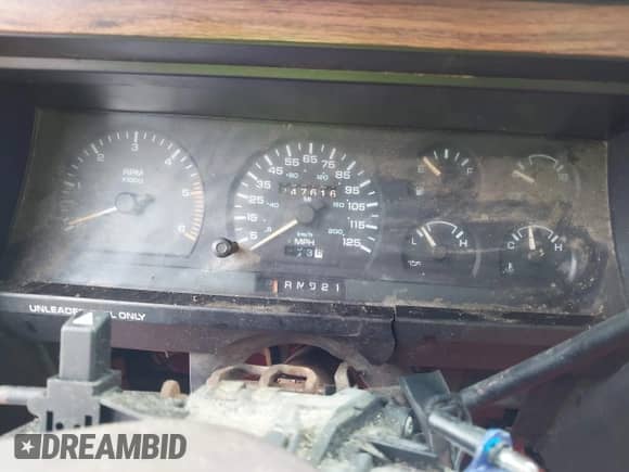 1991 Dodge Dakota z VIN 1B7GL23Y9M5234988, wystawiony jako IAAI lot #42243960 z przebiegiem 247 616 mil mil oraz . Historia ofert i sprzedaży dostępna na DreamBid. Obrazek 7.