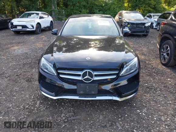 ✅ 2017 Mercedes-Benz C 300 • VIN: WDDWF4KB0HR260832 • Lot: 42758950. Listed on IAAI with 81,572 mi. Free auction sales archive from the USA and detailed vehicle history report at DreamBid. Image 12.
