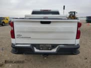 ✅ 2022 Chevrolet Silverado 1500 • VIN: 1GCPYAEK3NZ167415 • Лот: 85258504. Опубликован ранее на Copart с пробегом 49 540 миль. Бесплатный доступ к архиву аукционных продаж из США и подробный отчёт об истории автомобиля на DreamBid. Изображение 6.