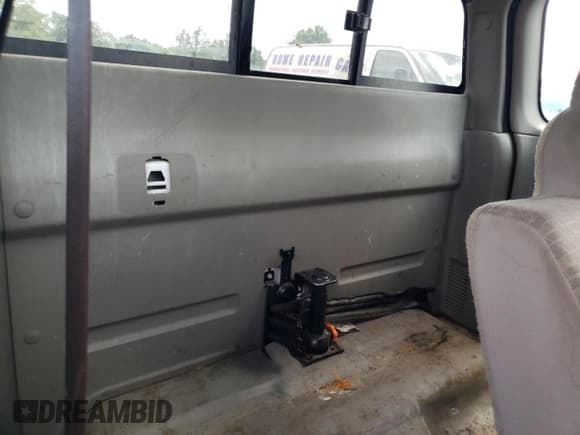 ✅ 2004 Chevrolet Colorado Z85 • VIN: 1GCDT198948209428 • Лот: 61690565. Опубликован ранее на Copart с пробегом 182 698 миль. Бесплатный доступ к архиву аукционных продаж из США и подробный отчёт об истории автомобиля на DreamBid. Изображение 10.