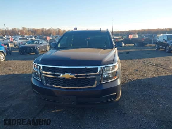 2018 Chevrolet Tahoe LT z VIN 1GNSKBKC7JR377564, wystawiony jako IAAI lot #43575752 z przebiegiem 153 789 mil mil oraz . Historia ofert i sprzedaży dostępna na DreamBid. Obrazek 12.