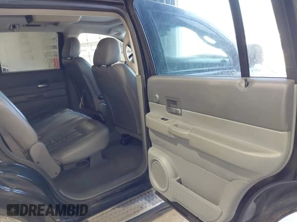 ✅ 2004 Dodge Durango Limited • VIN: 1D4HB58DX4F214730 • Лот: 43560328. Опубликован ранее на IAAI с пробегом 274 961 миль. Бесплатный доступ к архиву аукционных продаж из США и подробный отчёт об истории автомобиля на DreamBid. Изображение 8.