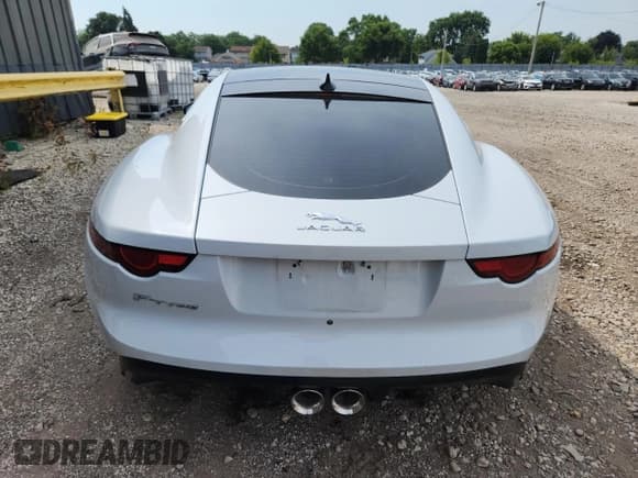 ✅ 2018 Jaguar F-Type 340HP • VIN: SAJDD1EV7JCK51373 • Lot: 69131685. Wystawiony na Copart z przebiegiem 59 778 mil. Bezpłatny archiwum sprzedaży aukcyjnych z USA i szczegółowy raport historii pojazdu na DreamBid. Zdjęcie 6.
