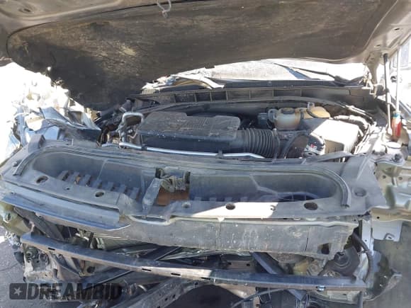 ✅ 2021 Chevrolet Suburban Z71 • VIN: 1GNSKDKD2MR363385 • Lot: 43365239. Wystawiony na IAAI z przebiegiem Nie podano. Bezpłatny archiwum sprzedaży aukcyjnych z USA i szczegółowy raport historii pojazdu na DreamBid. Zdjęcie 10.