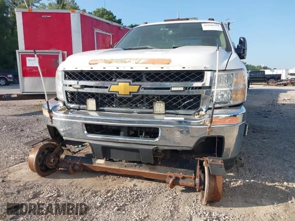✅ 2012 Chevrolet Silverado 2500HD • VIN: 1GB2KVCG2CZ253544 • Лот: 42990352. Опубликован ранее на IAAI с пробегом 334 578 миль. Бесплатный доступ к архиву аукционных продаж из США и подробный отчёт об истории автомобиля на DreamBid. Изображение 12.