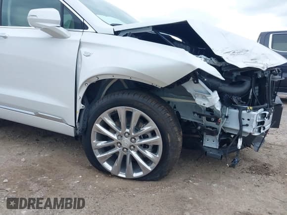 ✅ 2025 Cadillac XT6 FWD Premium Luxury • VIN: 1GYKPCRS5SZ133551 • Lot: 42163948. Listed on IAAI with 472 mi. Free auction sales archive from the USA and detailed vehicle history report at DreamBid. Image 18.