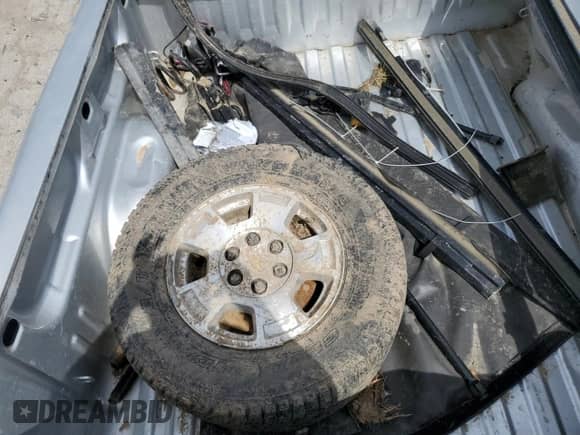 2012 Chevrolet Silverado 1500 LT z VIN 3GCPKSEA1CG238820, wystawiony jako Copart lot #55167505 z przebiegiem Nie podano mil oraz Szkoda całkowita • Salvage title. Historia ofert i sprzedaży dostępna na DreamBid. Obrazek 12.